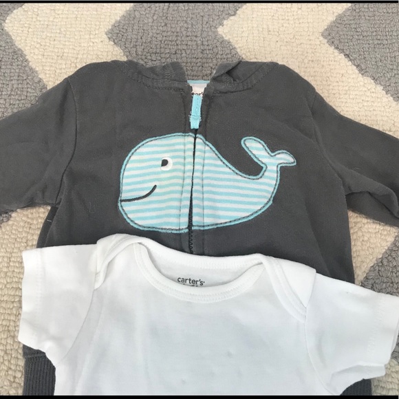 Baby hoodie, bodysuit, and pants set 3 months - Picture 4 of 4